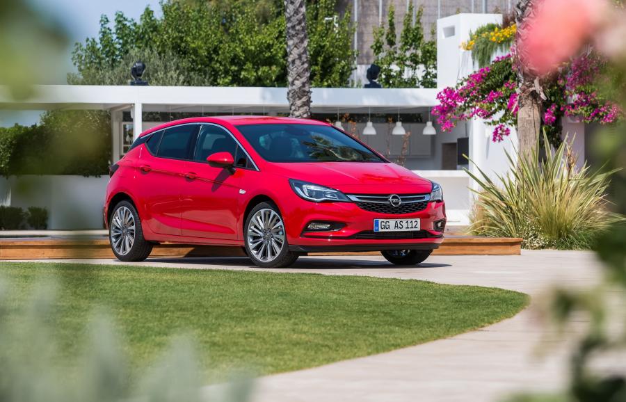  Opel Astra 2015 года  (фото 29 из 35)